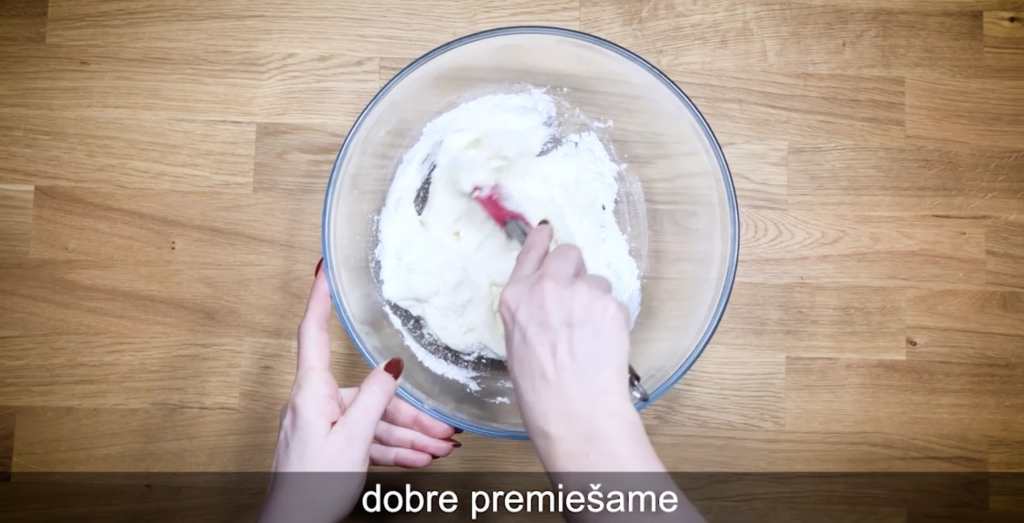 piškótová roláda s lesným ovocím krok č. 20
